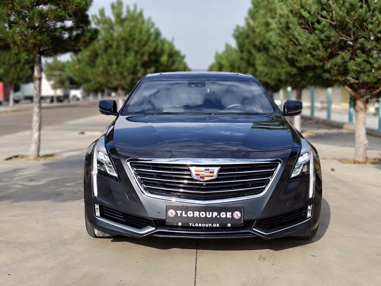 Cadillac CT6 Thumbnail 2