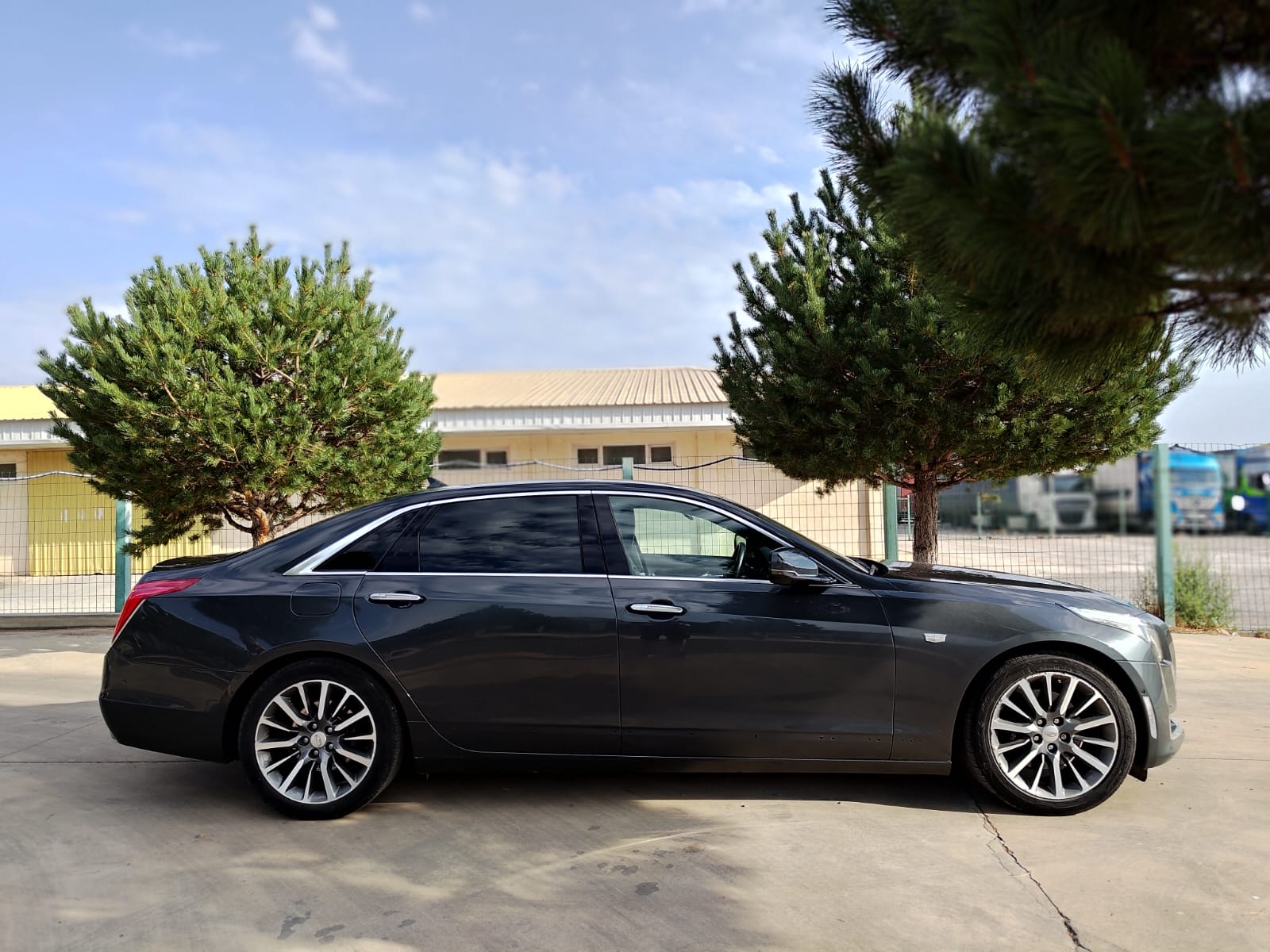 Cadillac CT6 Thumbnail 6