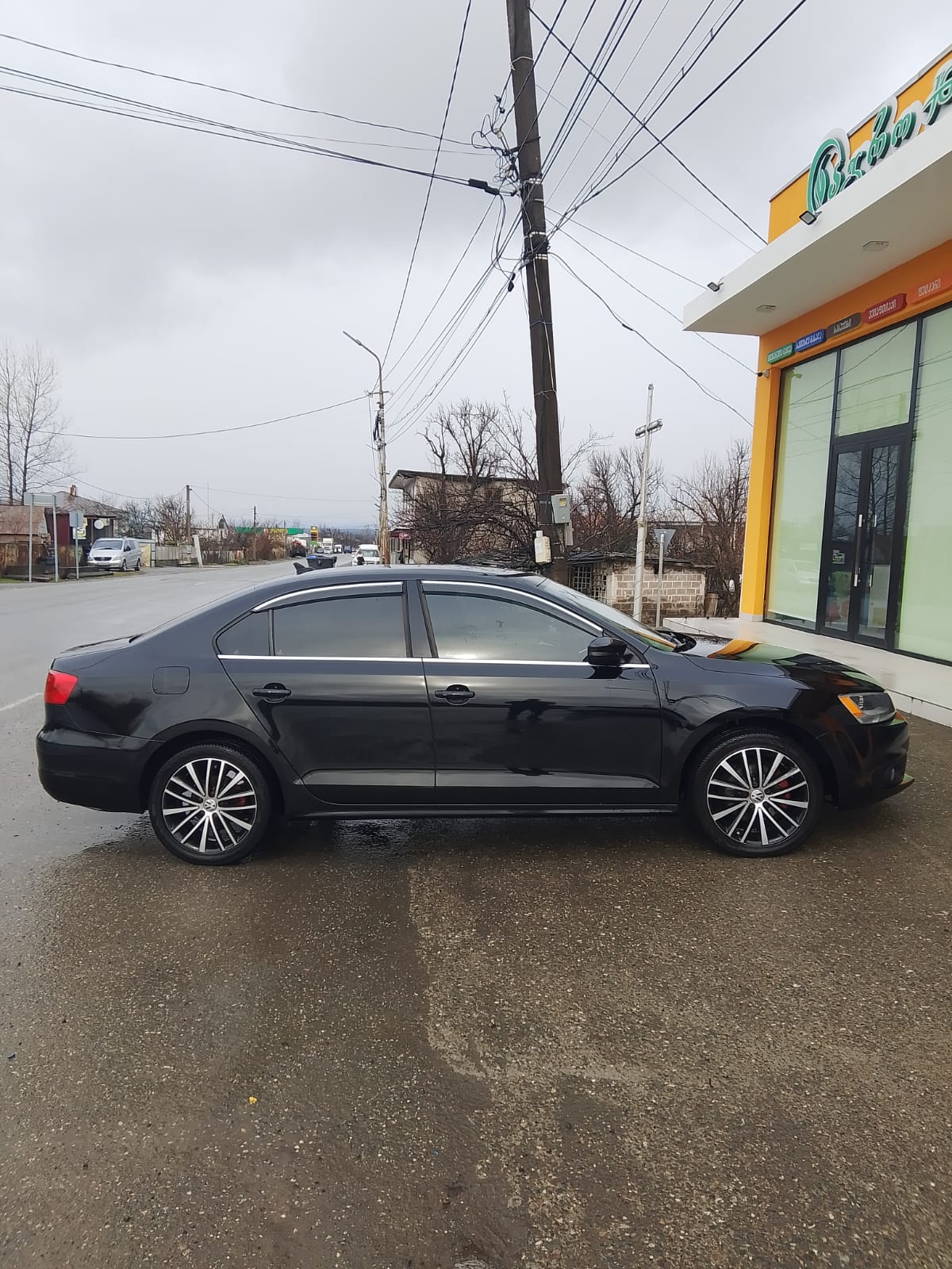 Volkswagen Jetta Thumbnail 4